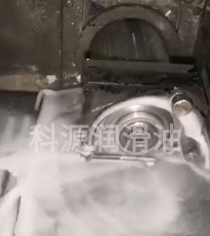 石英玻璃切削液替代乳化油，為客戶解決清洗難題！